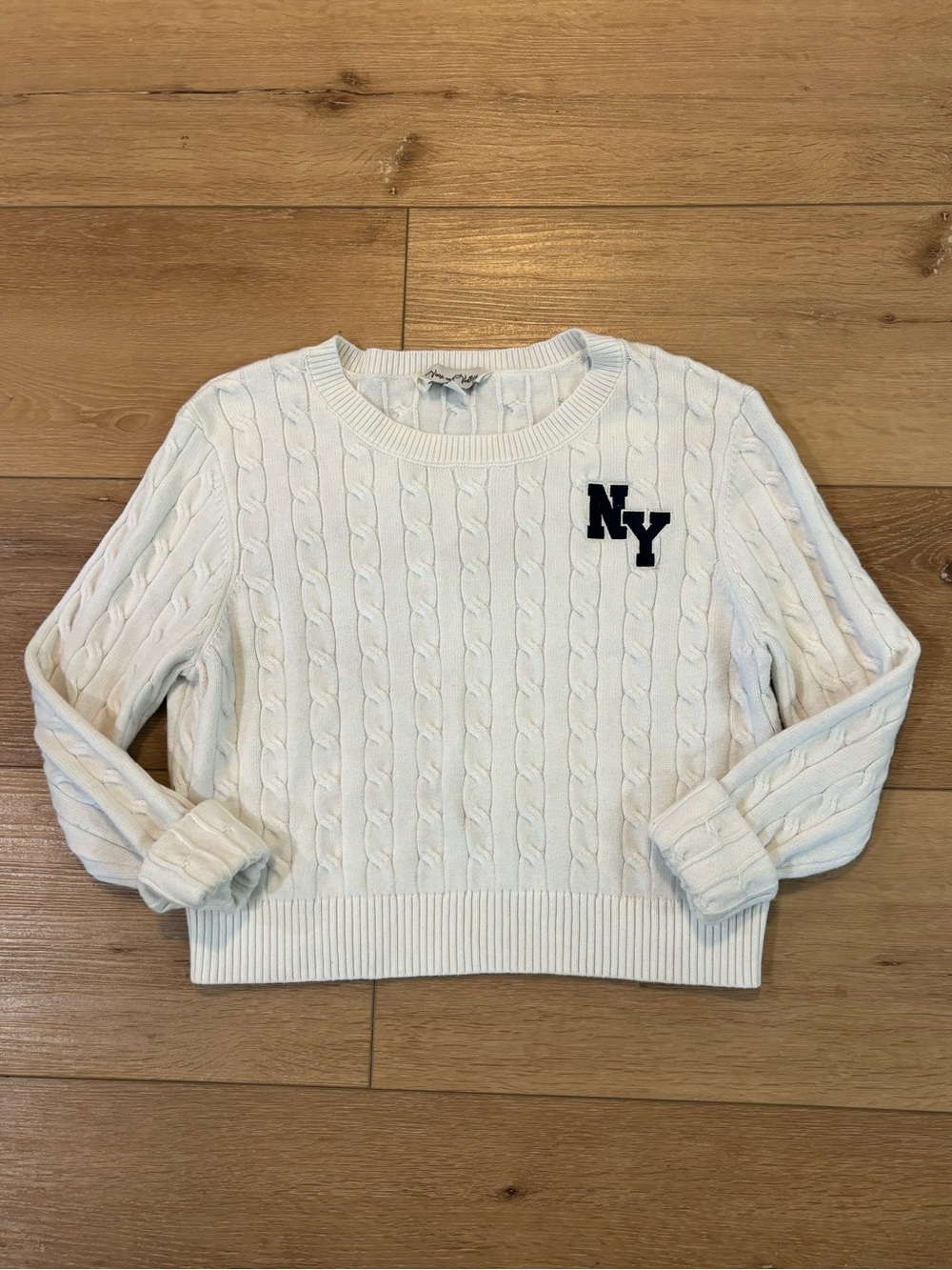 Vine and Valley NY Cropped Sweater Medium